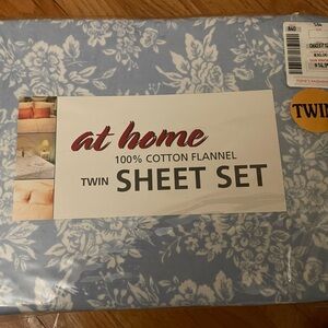 Blue Floral Twin Sheet Set